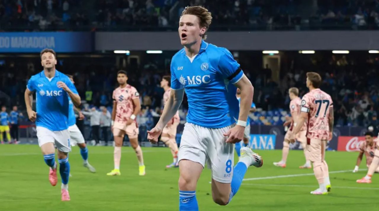 Napoli Cetak Dua Gol, Scudetto di Ujung Jari!