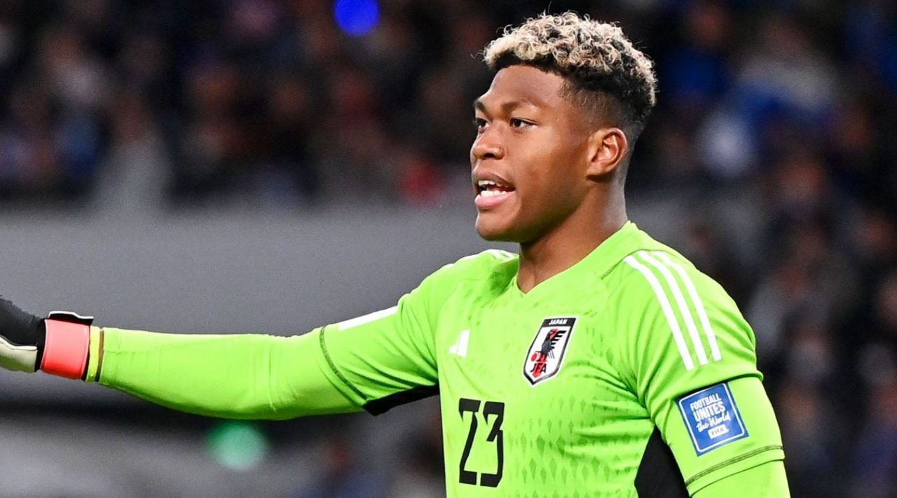 Seteru Baru di Old Trafford: Kiper Jepang Siap Geser Onana?