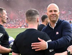 Liburan Juara? Pelatih Liverpool Ini Malah Sibuk!