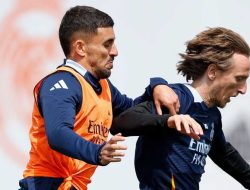 Kejutan! Ceballos Tetap di Madrid, Nasib Lunin?