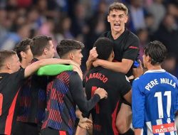 Barcelona: Kejutan Flick, Trio Maut, dan La Liga yang Ditaklukkan!