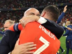 Air Mata CR7: Portugal Juara!
