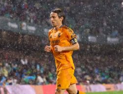 Luka Modric: Perpanjangan Kontrak Mengejutkan?