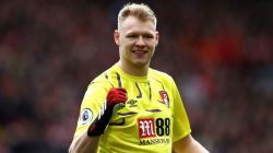 Ramsdale Gabung Newcastle! Reuni Emosional dengan Howe!