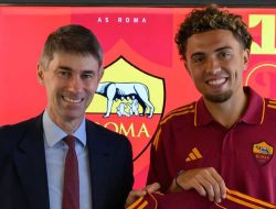 BOM! AS Roma Rekrut Bintang Baru!