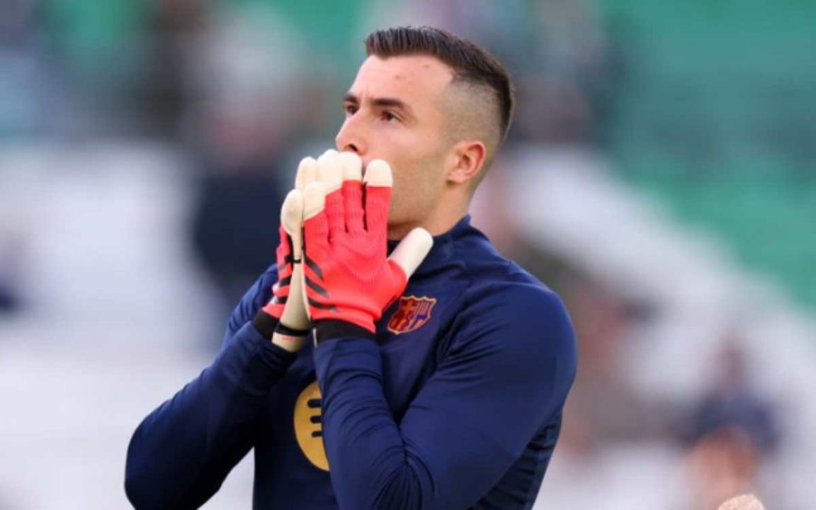 Pena Segera Gabung Como? Kiper Buangan Barca Tinggal Seujung Kuku!