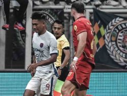 Persija Hancurkan Persita! Kemenangan Telak 4-0!