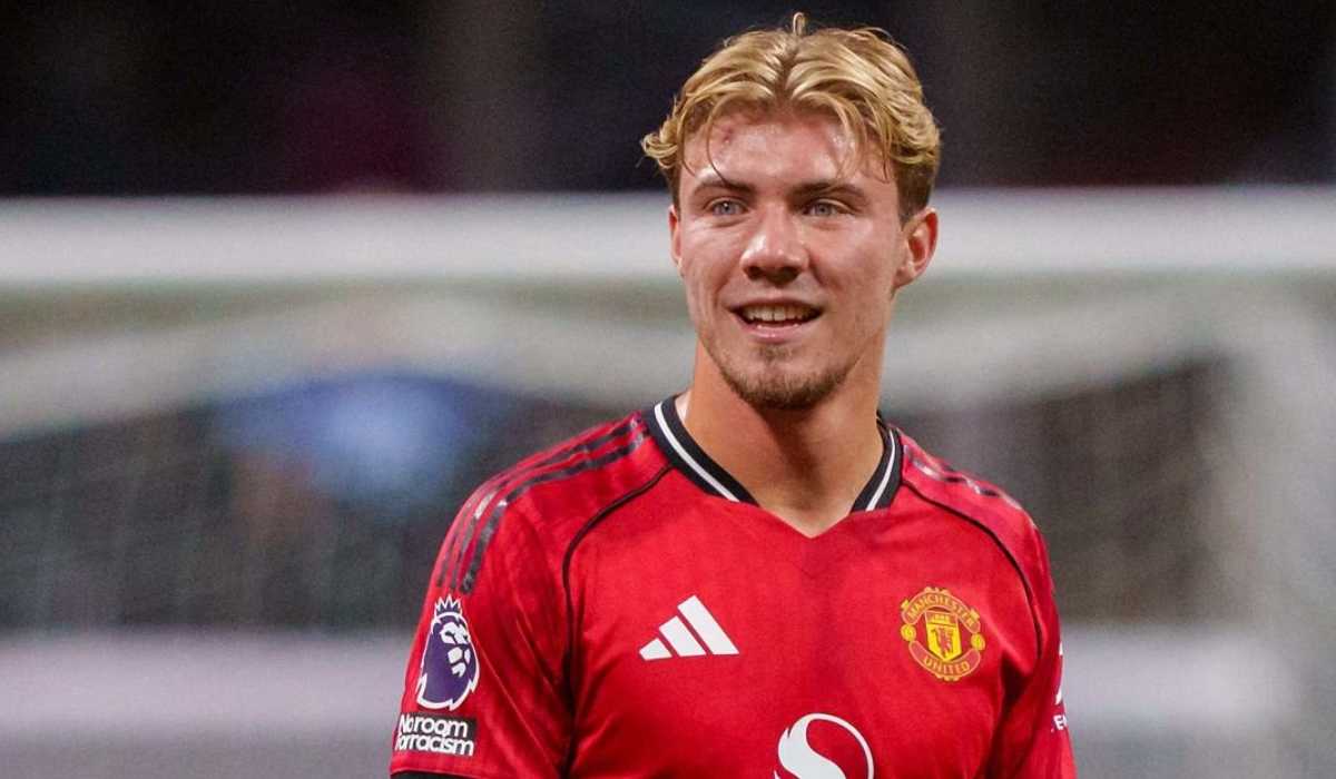Setan Merah Beraksi! Hojlund Kabur, MU Bidik Bintang Baru?