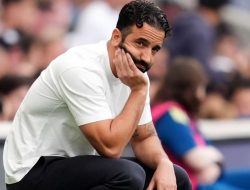 Man United: Proyek Raksasa, Butuh Waktu Panen!