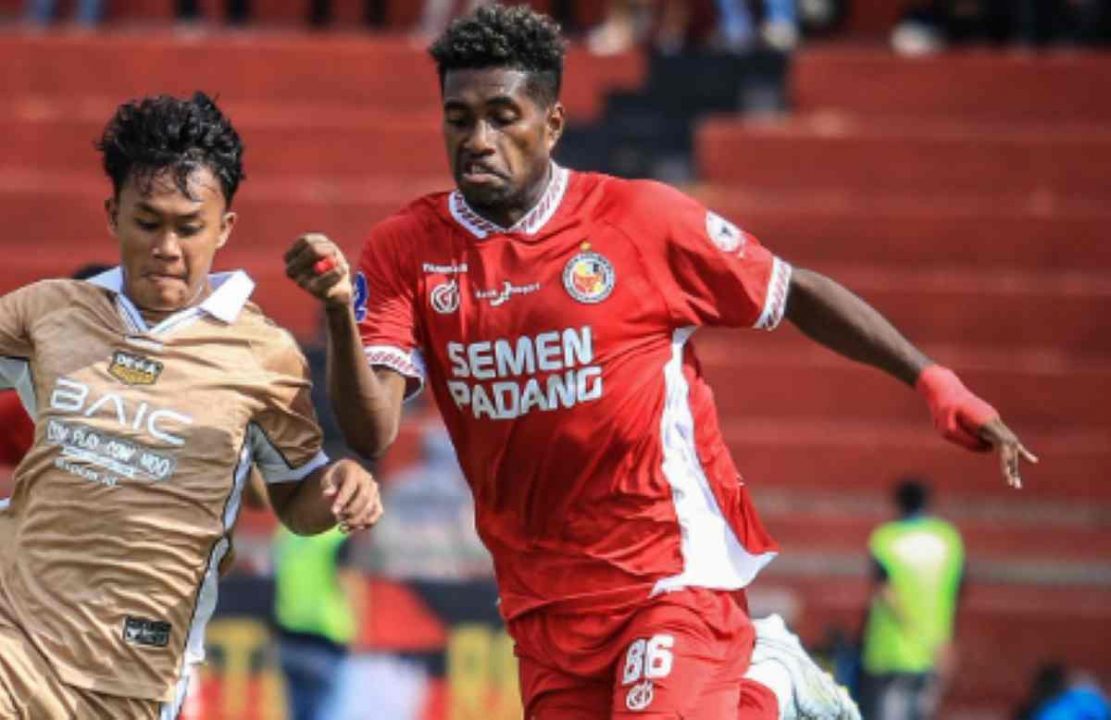 Dramatis! Semen Padang Taklukkan Dewa United di Menit-Menit Akhir!
