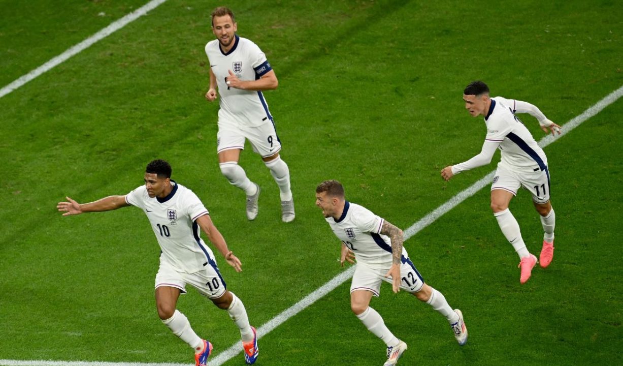 Bellingham vs. Legenda! Duel Inggris-Serbia Panas!