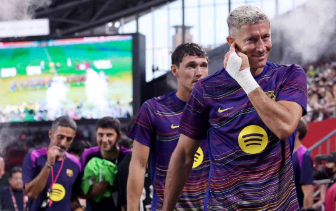 Lewandowski: 150 Laga, Sejarah Baru Terukir!